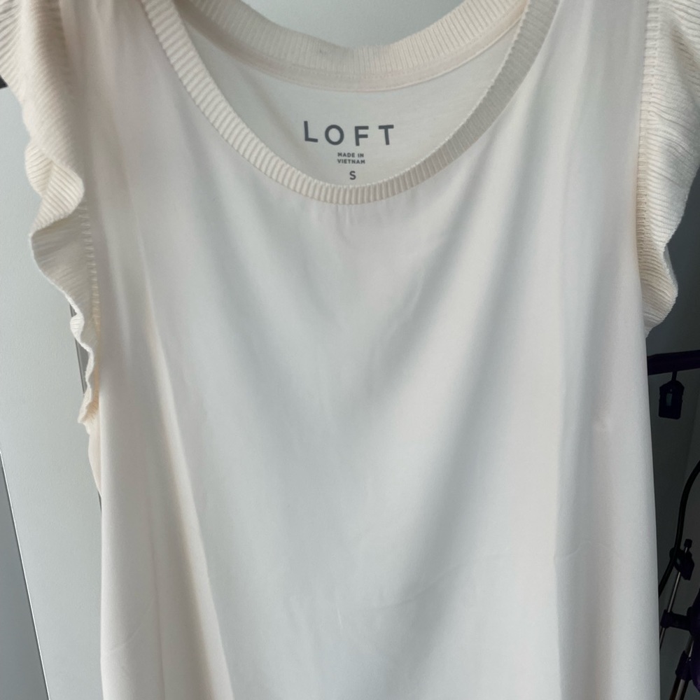 Silk and cotton white ruffle tank.